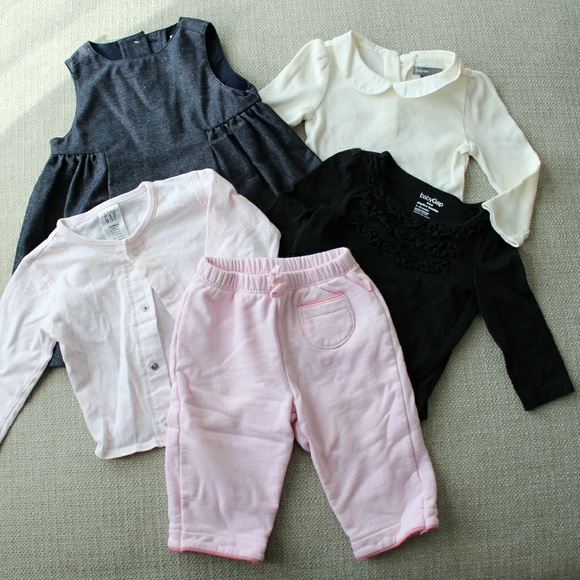 GAP Other - Gorgeous 6-12 Month Baby Girl Gap Lot